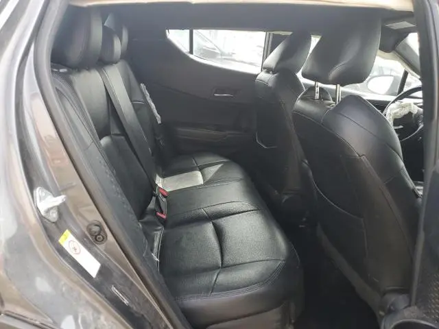 2018 TOYOTA C-HR XLE  