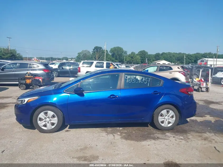 2017 KIA FORTE LX