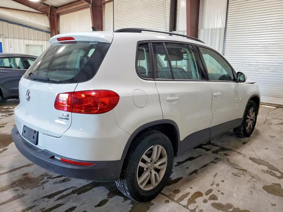 2017 VOLKSWAGEN TIGUAN S  