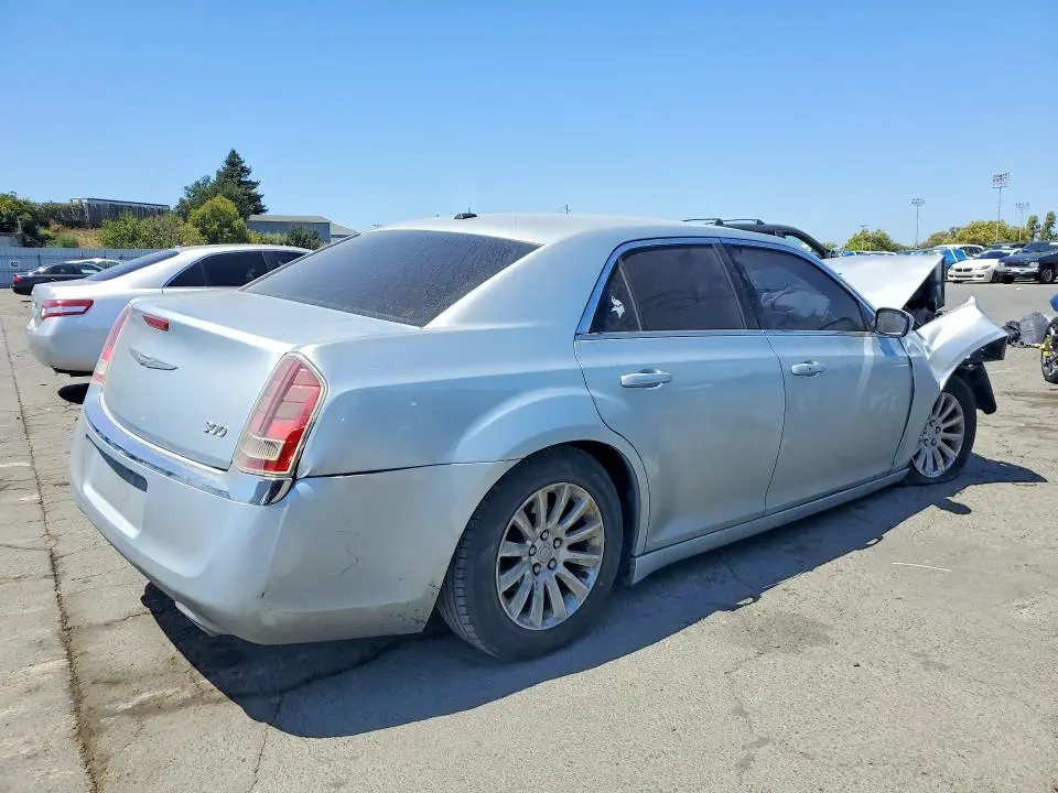 2013 CHRYSLER 300   