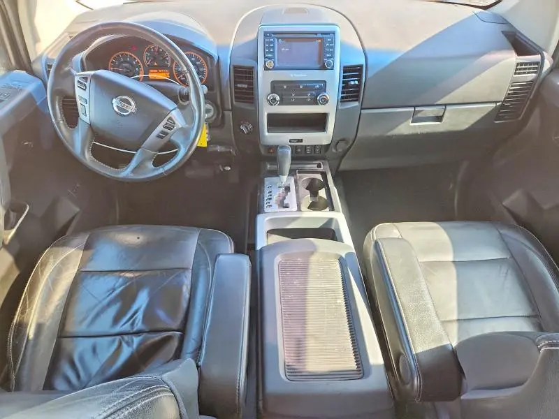 2014 NISSAN TITAN SV  