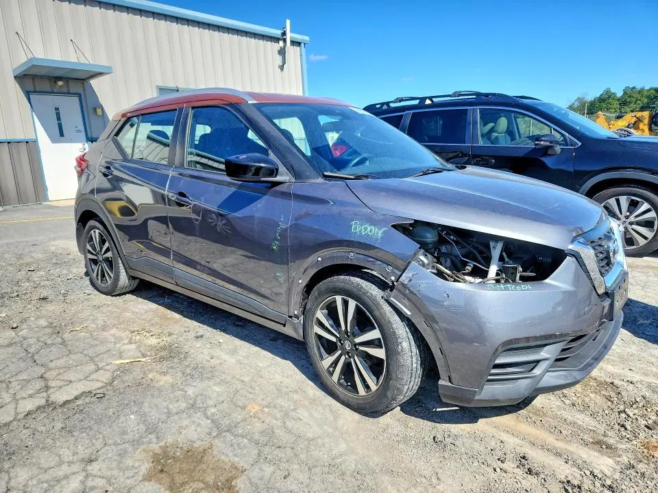 2020 NISSAN KICKS SV  