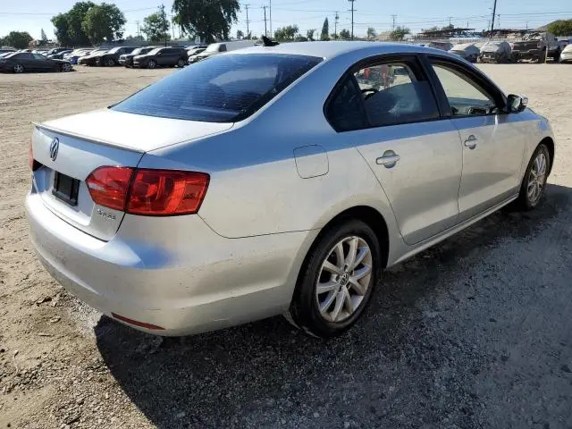 2012 VOLKSWAGEN JETTA SE  