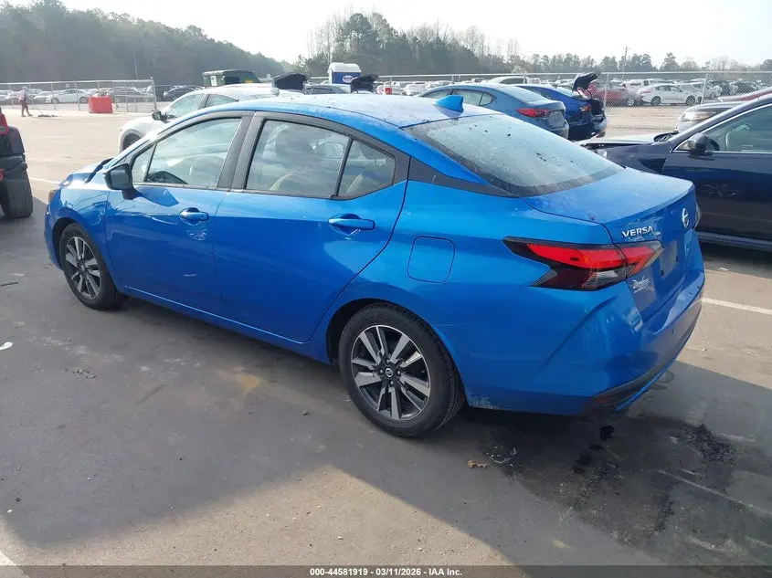 2021 NISSAN VERSA SV XTRONIC CVT