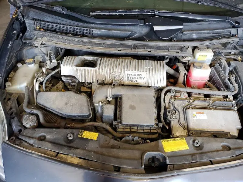 2010 TOYOTA PRIUS III  