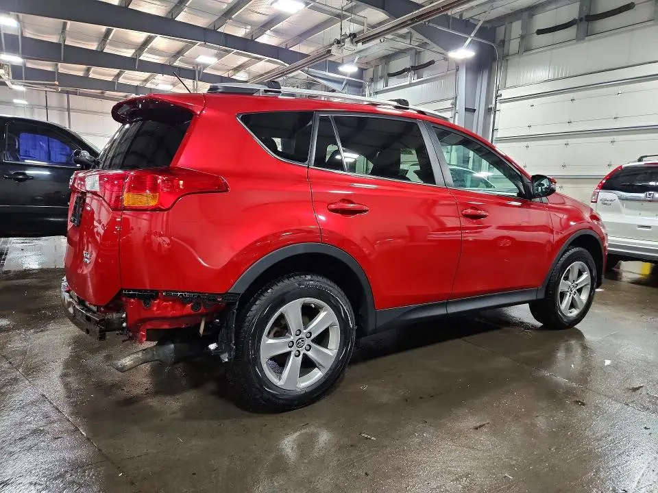 2015 TOYOTA RAV4 XLE  