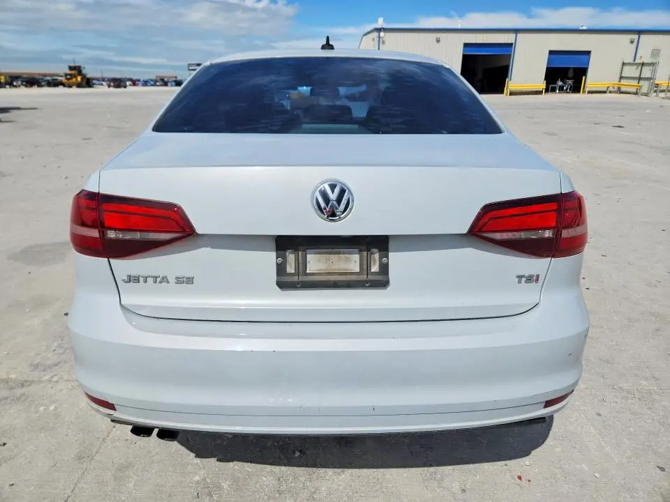 2017 VOLKSWAGEN JETTA SE  