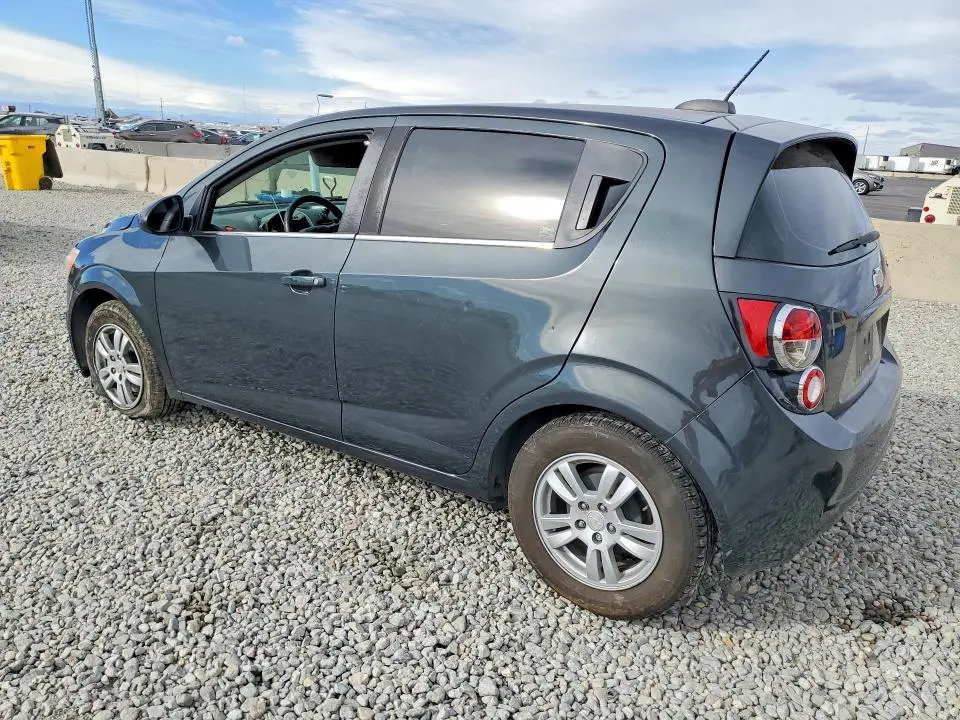 2016 CHEVROLET SONIC LT  