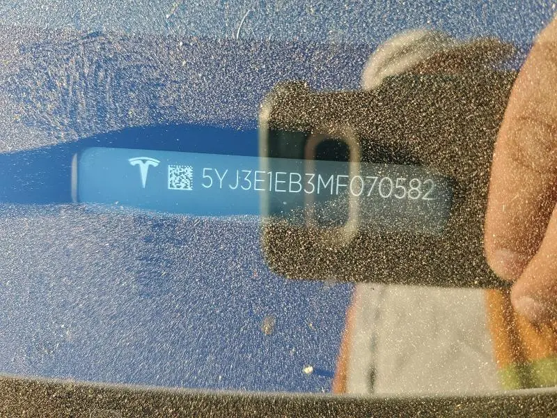 2021 TESLA MODEL 3   