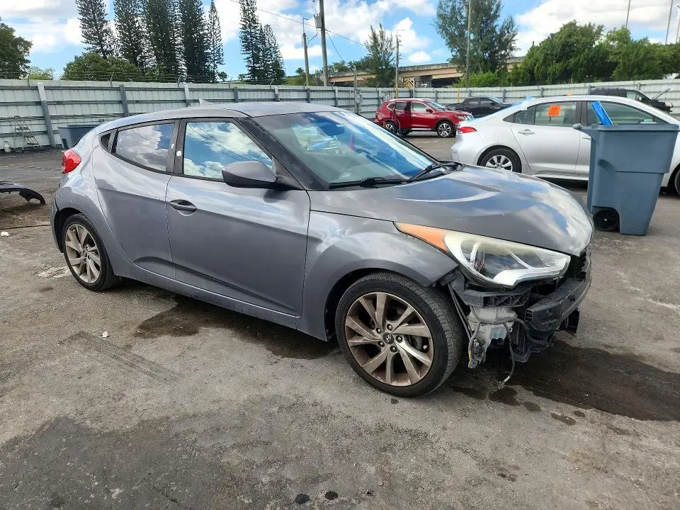 2017 HYUNDAI VELOSTER BASE  