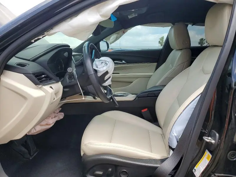 2024 CADILLAC CT4 LUXURY  