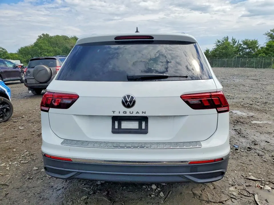 2024 VOLKSWAGEN TIGUAN SE  