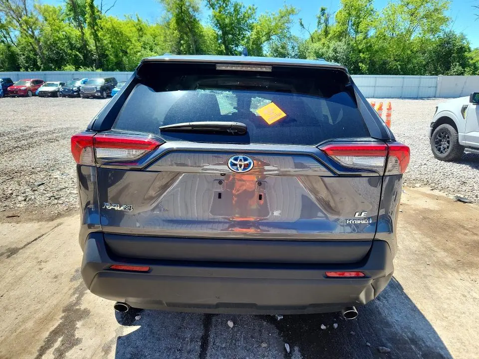 2022 TOYOTA RAV4 LE  