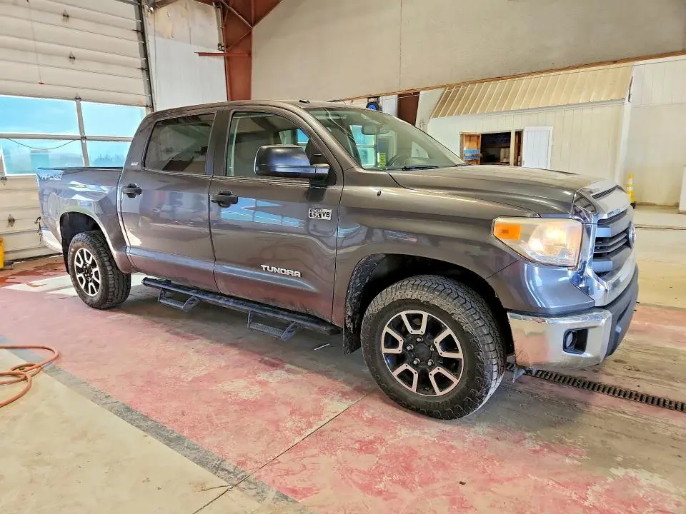 2015 TOYOTA TUNDRA SR5  