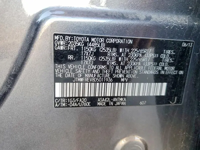 2013 TOYOTA RAV4 XLE  