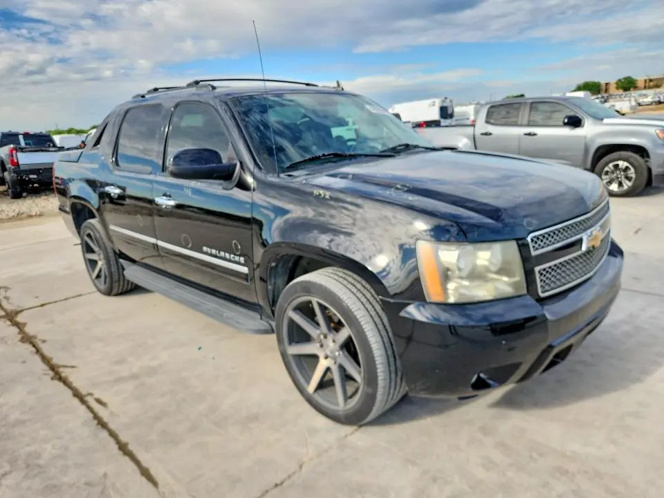 2011 CHEVROLET AVALANCHE LT  
