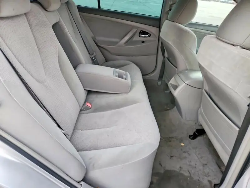 2011 TOYOTA CAMRY LE  