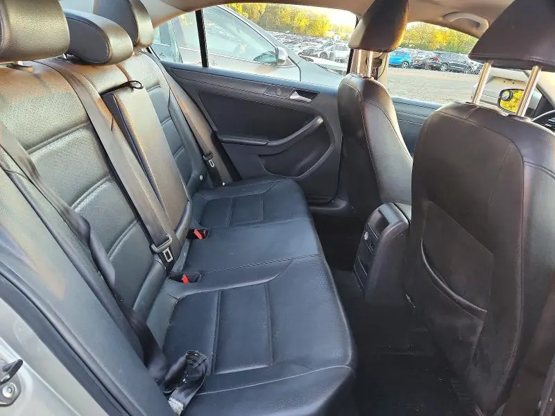 2014 VOLKSWAGEN JETTA SE  