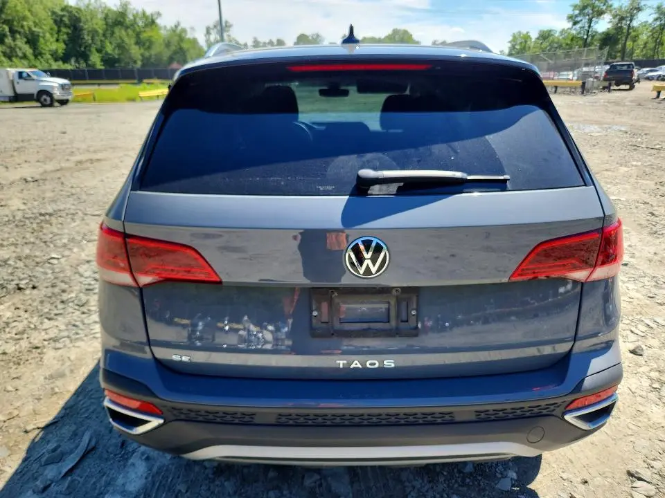 2024 VOLKSWAGEN TAOS SE  