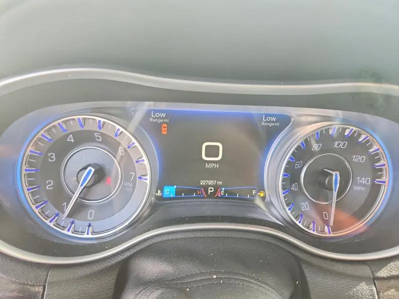 2016 CHRYSLER 300 LIMITED  