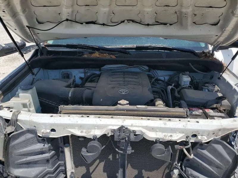 2021 TOYOTA TUNDRA SR  