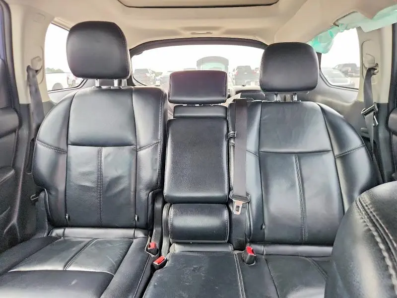 2017 NISSAN PATHFINDER SL  
