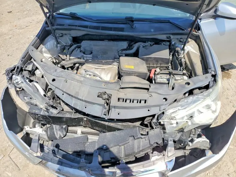 2015 TOYOTA CAMRY DELUXE  