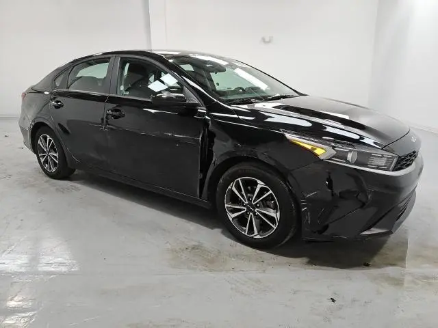 2024 KIA FORTE LX  