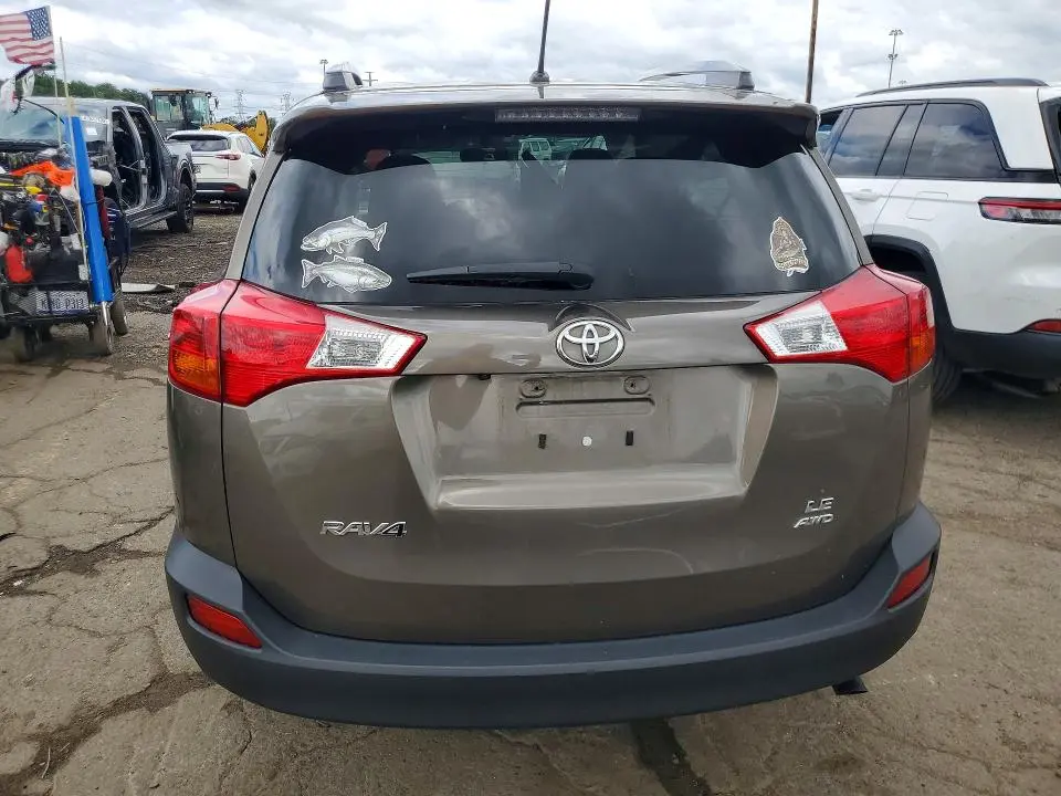 2015 TOYOTA RAV4 LE  