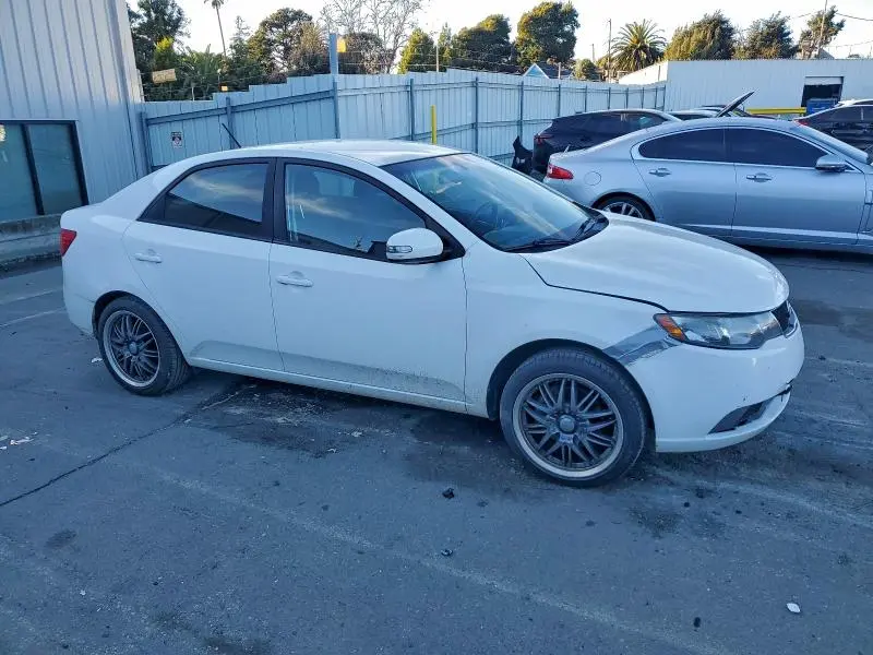 2010 KIA FORTE EX  