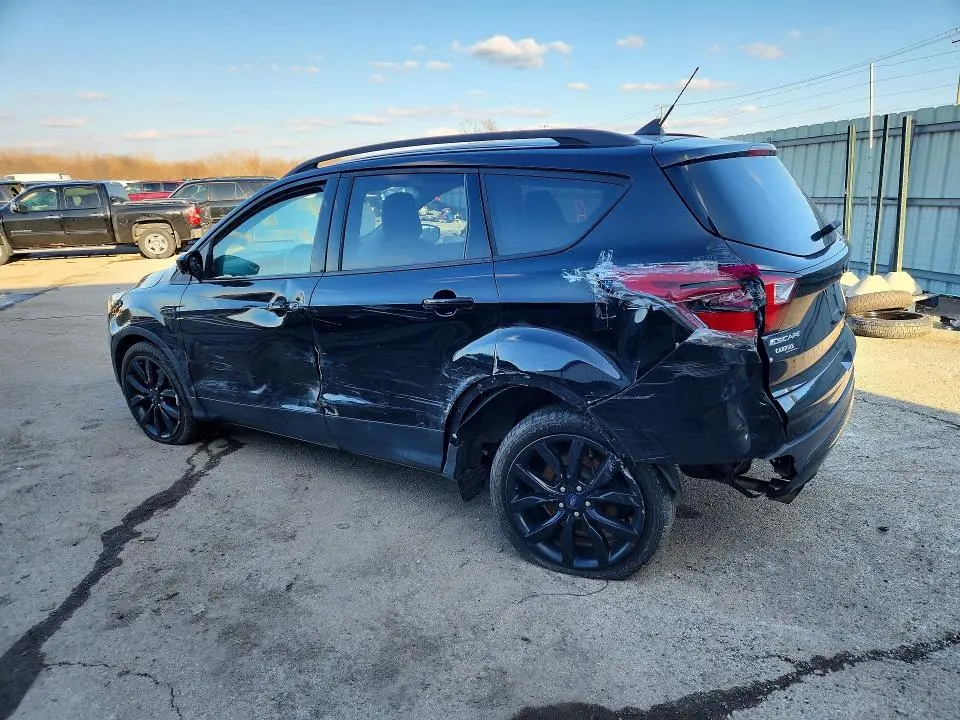 2019 FORD ESCAPE SE  