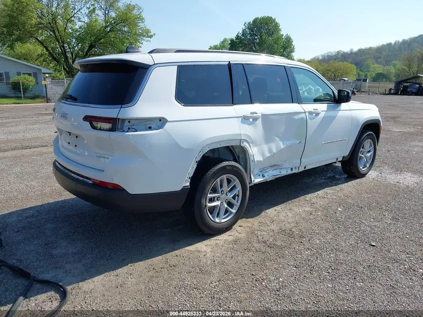 2025 JEEP GRAND CHEROKEE L LAREDO X 4X4