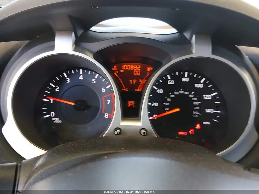 2013 NISSAN JUKE SL