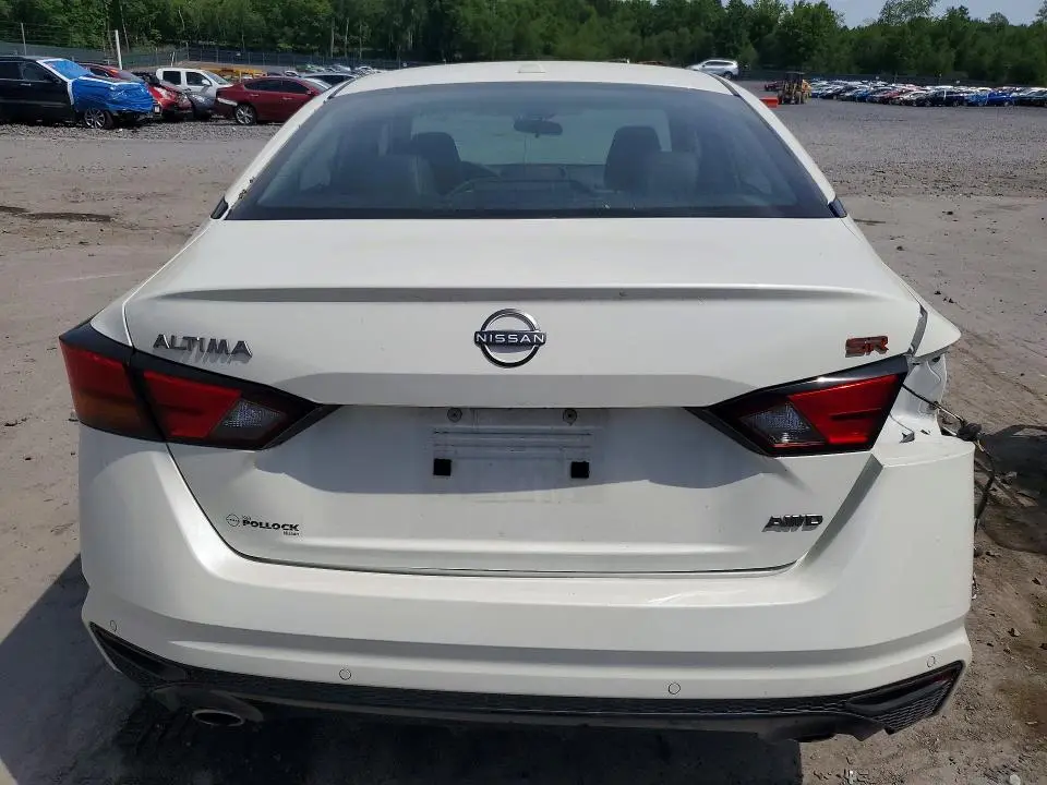 2025 NISSAN ALTIMA SR  