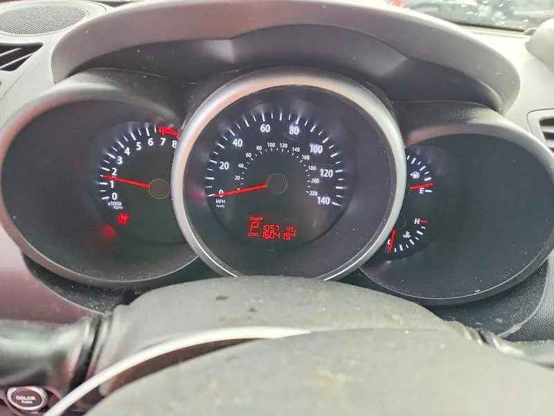 2013 KIA SOUL +  