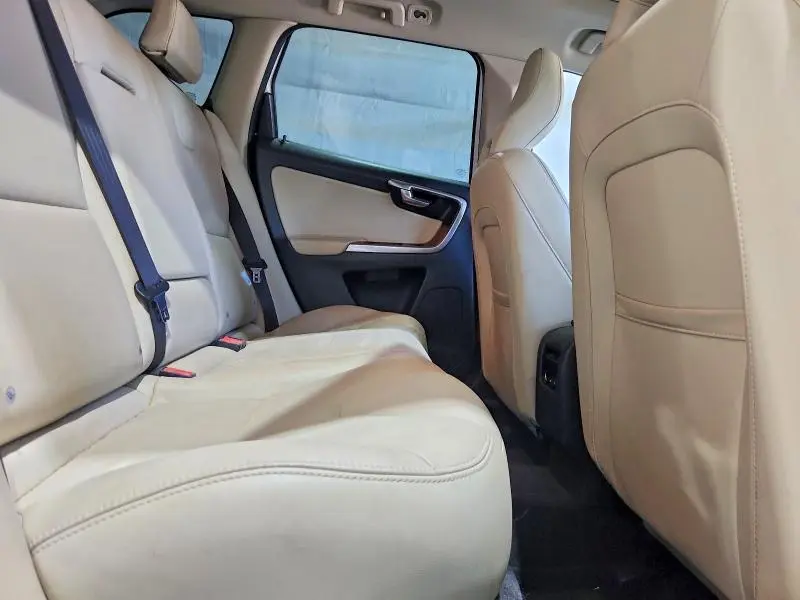 2017 VOLVO XC60 T5 INSCRIPTION  