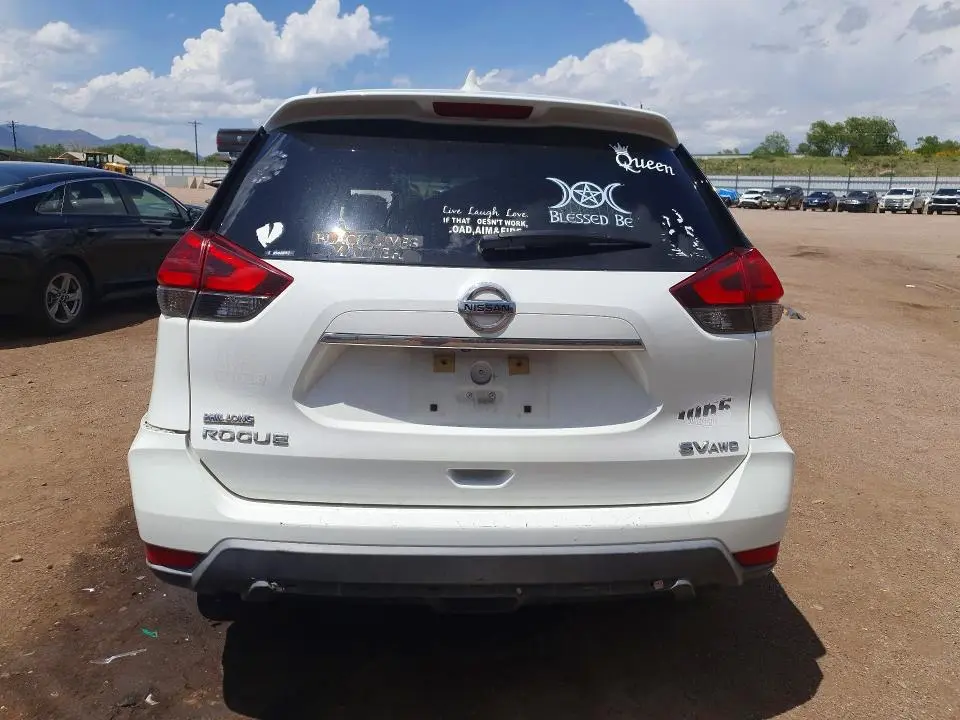 2017 NISSAN ROGUE SV  