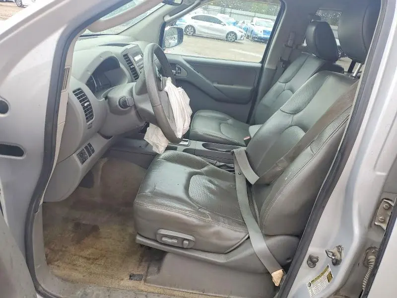 2011 NISSAN FRONTIER S  