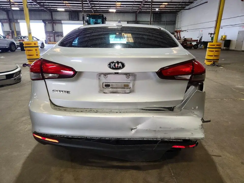 2017 KIA FORTE EX  