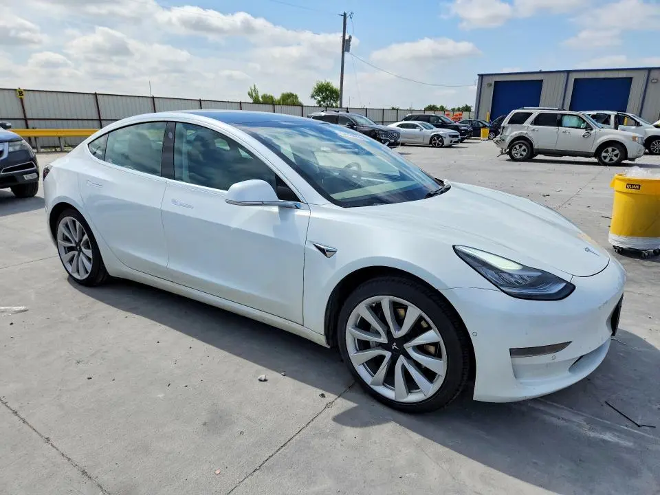 2020 TESLA MODEL 3   