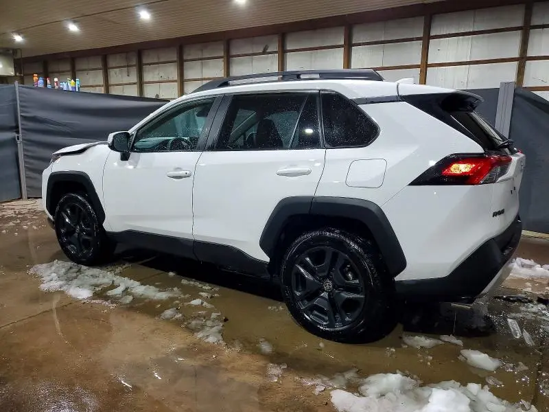 2024 TOYOTA RAV4 ADVENTURE  