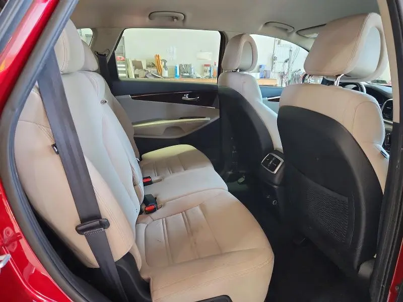2016 KIA SORENTO LX  