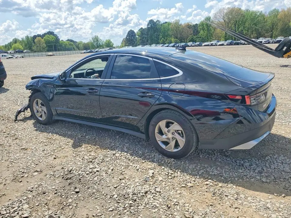 2025 HYUNDAI SONATA SE  