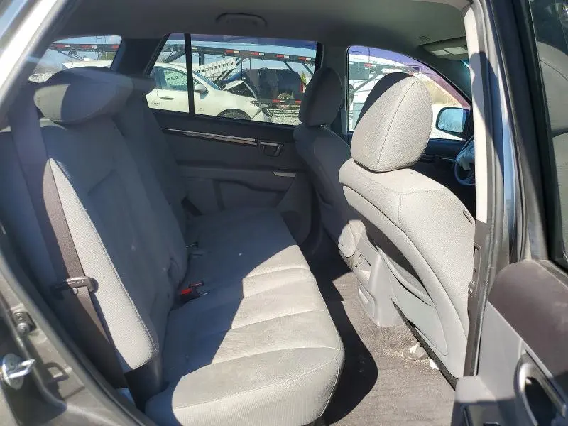 2012 HYUNDAI SANTA FE GLS  