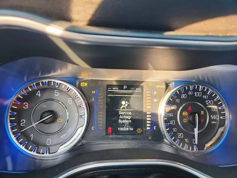 2016 CHRYSLER 200 LIMITED  