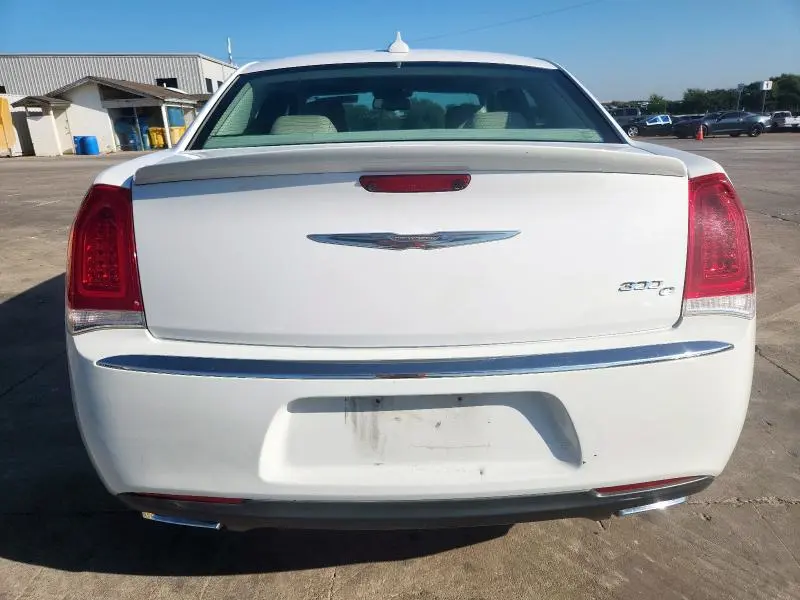 2016 CHRYSLER 300C   