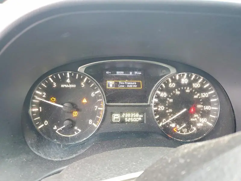 2015 NISSAN PATHFINDER SV  