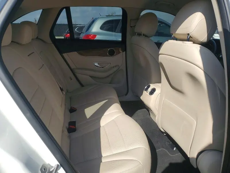 2018 MERCEDES-BENZ GLC 300  