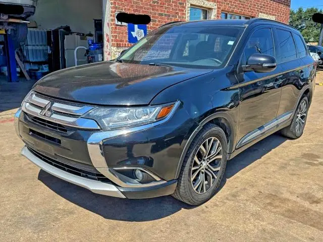 2016 MITSUBISHI OUTLANDER SE  
