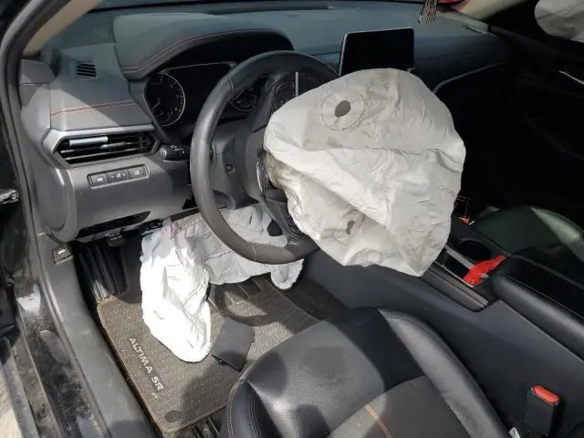 2022 NISSAN ALTIMA SR  